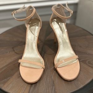 Stuart Weitzman NudistSong patent-leather sandals. Beige. IT39.5